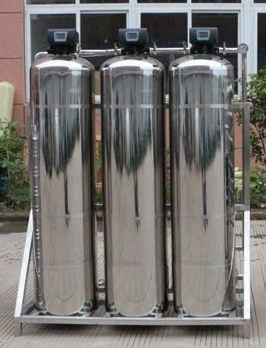玻璃鋼石英砂過(guò)濾器技術(shù)參數與特點(diǎn)